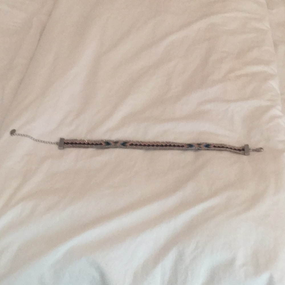 Woven and metal choker necklace. - Picture 2 of 4